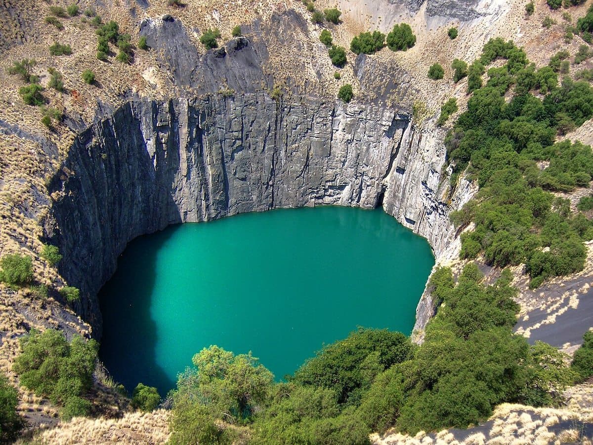 Open-pit diamond mine (known as the Big Hole or Kimberley Mine) in Kimberley, South Africa.
