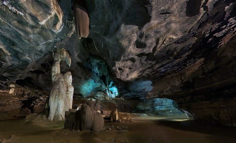 first cavern sudwala caves