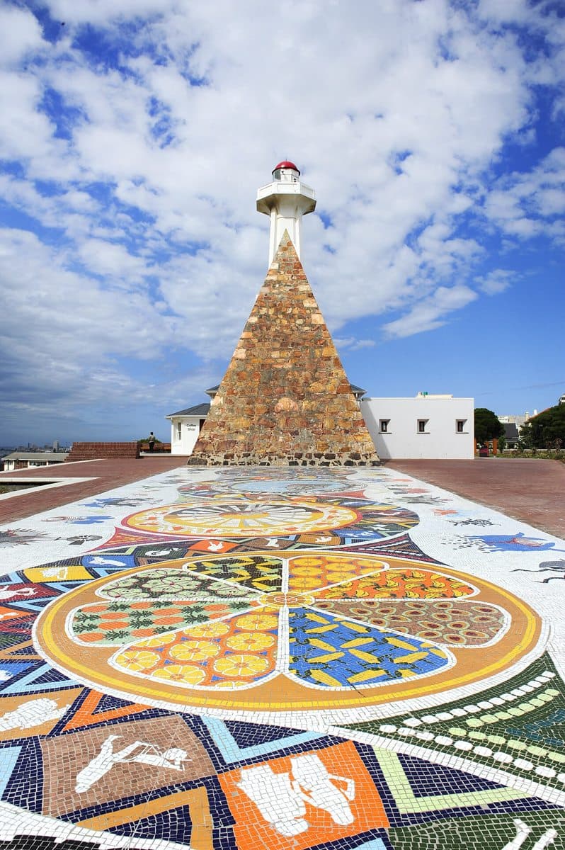 The lighthouse was originally built in 1861 and is located in Nelson Mandela Bay

Vue de l'Eastern Cape en Afrique du Sud.